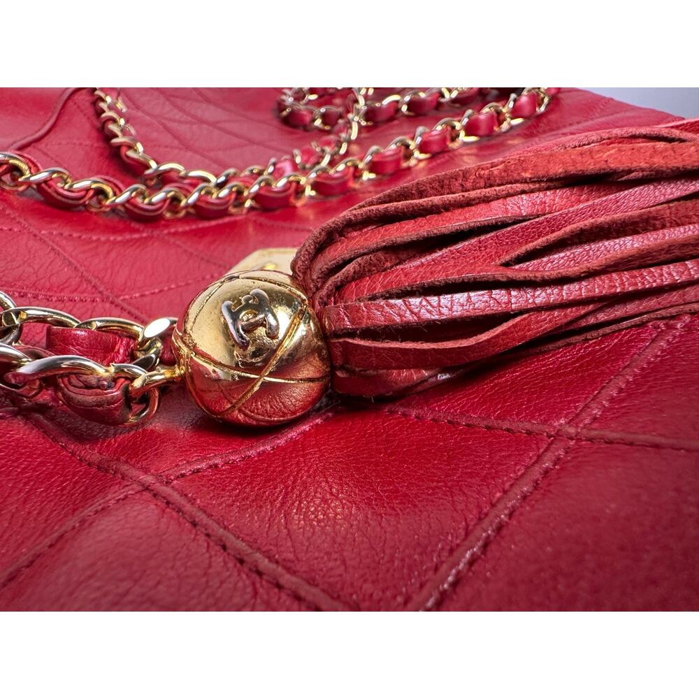 CHANEL Red Quilted Lambskin Vintage Gold Tassel Tote Large Bag Rare 1990s Auth - Picture 2 of 9